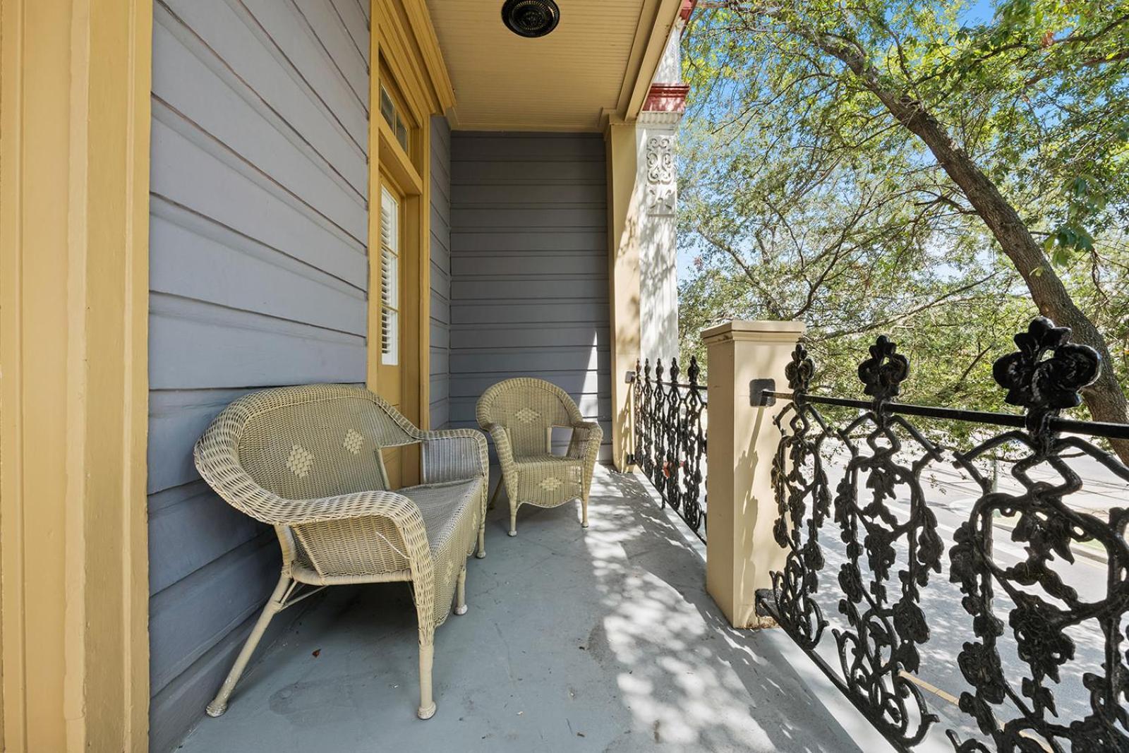 Historic Streetcar Inn New Orleans Exterior photo