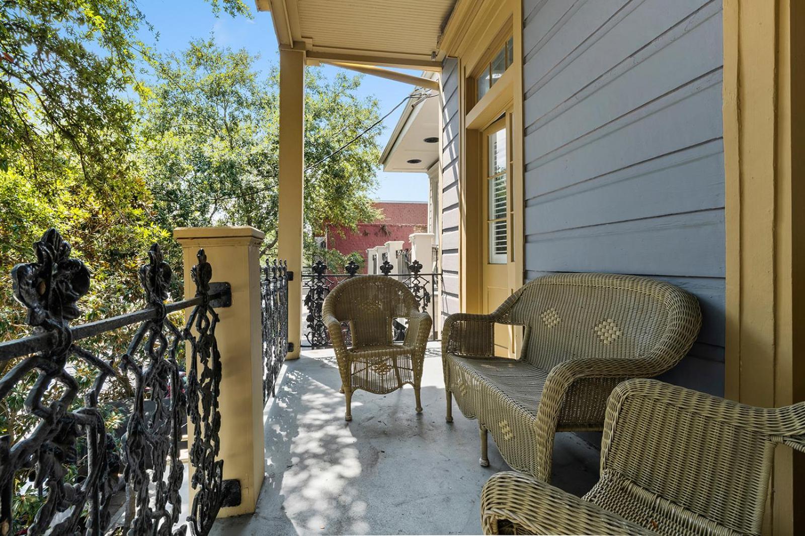 Historic Streetcar Inn New Orleans Exterior photo