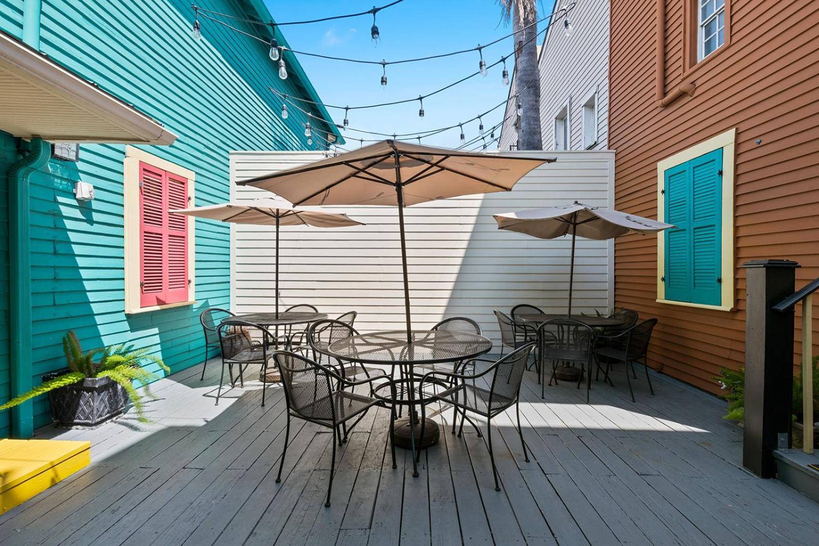 Historic Streetcar Inn New Orleans Exterior photo